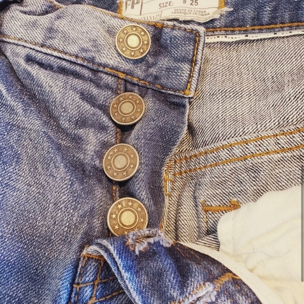 FREE PEOPLE CHELSEA CROP KICK FLARE JEANS - Picture 4 of 6